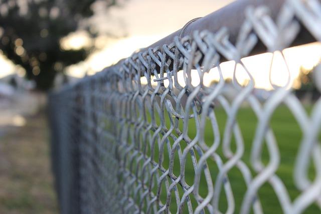 When to Stand Firm Establishing Healthy Boundaries for Lasting Love
