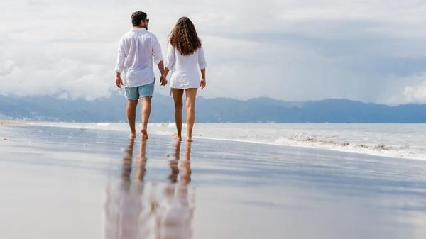 How to Build a Positive Relationship with Yourself Before Dating