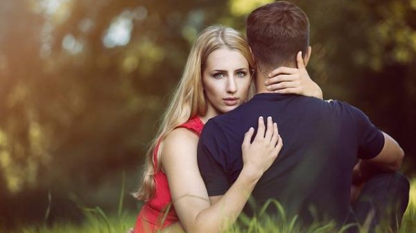 How to Spot Gaslighting Early in a Relationship