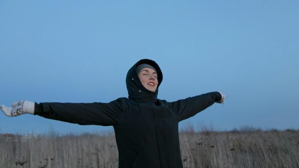 How to balance emotional vulnerability and independence