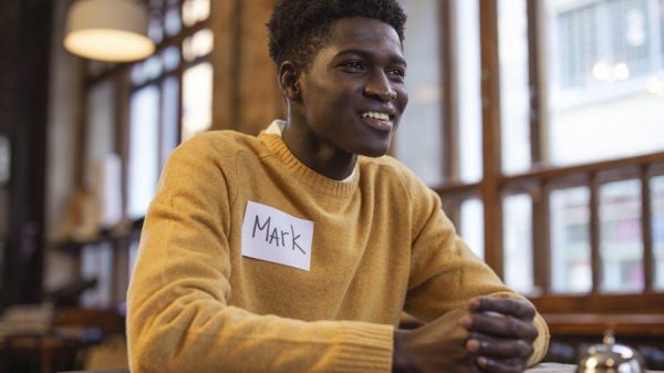 How to read between the lines of a dating profile