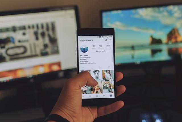 The Psychology Behind Pre-Date Social Media Research