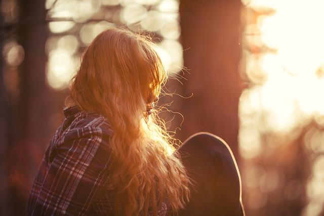 Spotting the Signs Early: Understanding Emotional Disconnect