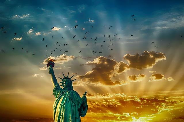 Cultivating Emotional Independence for Stronger Bonds