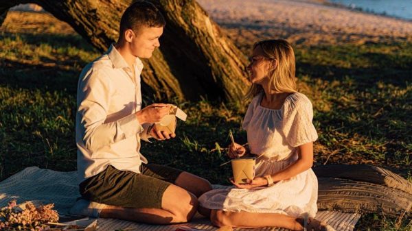How to Stay Grounded and Confident in a Fast-Paced Dating World