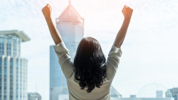 How to maintain confidence when navigating the dating scene