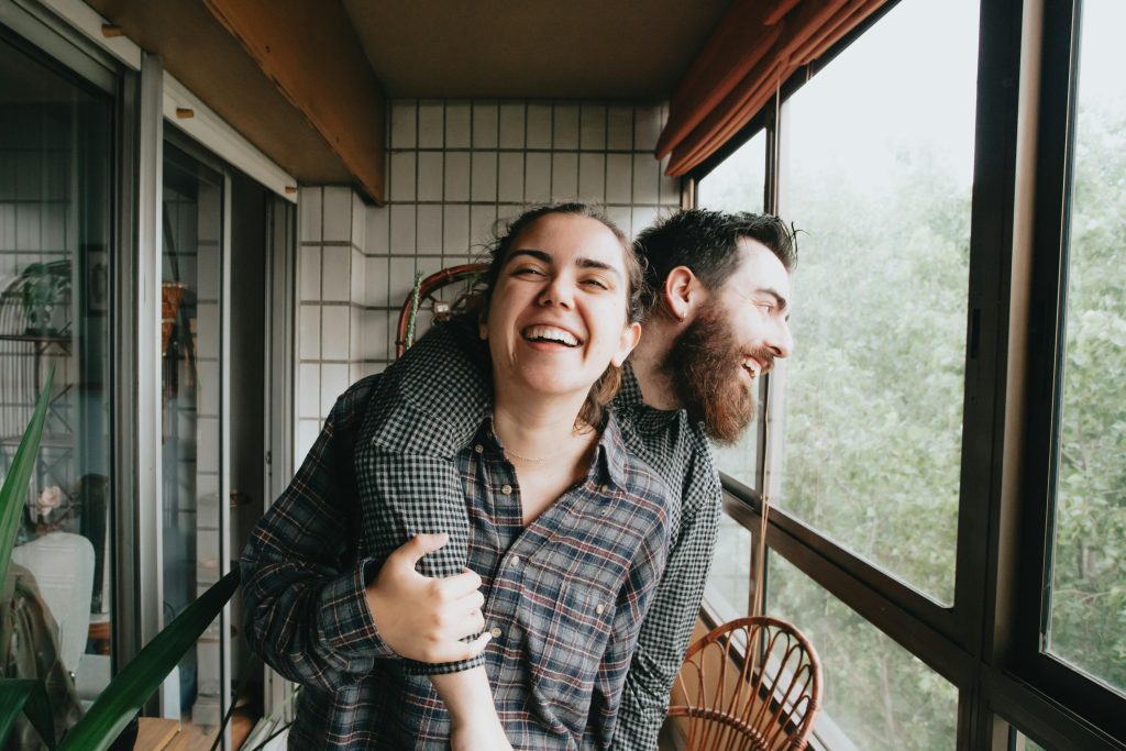 Is Being Overly Mysterious a Red Flag in Modern Dating