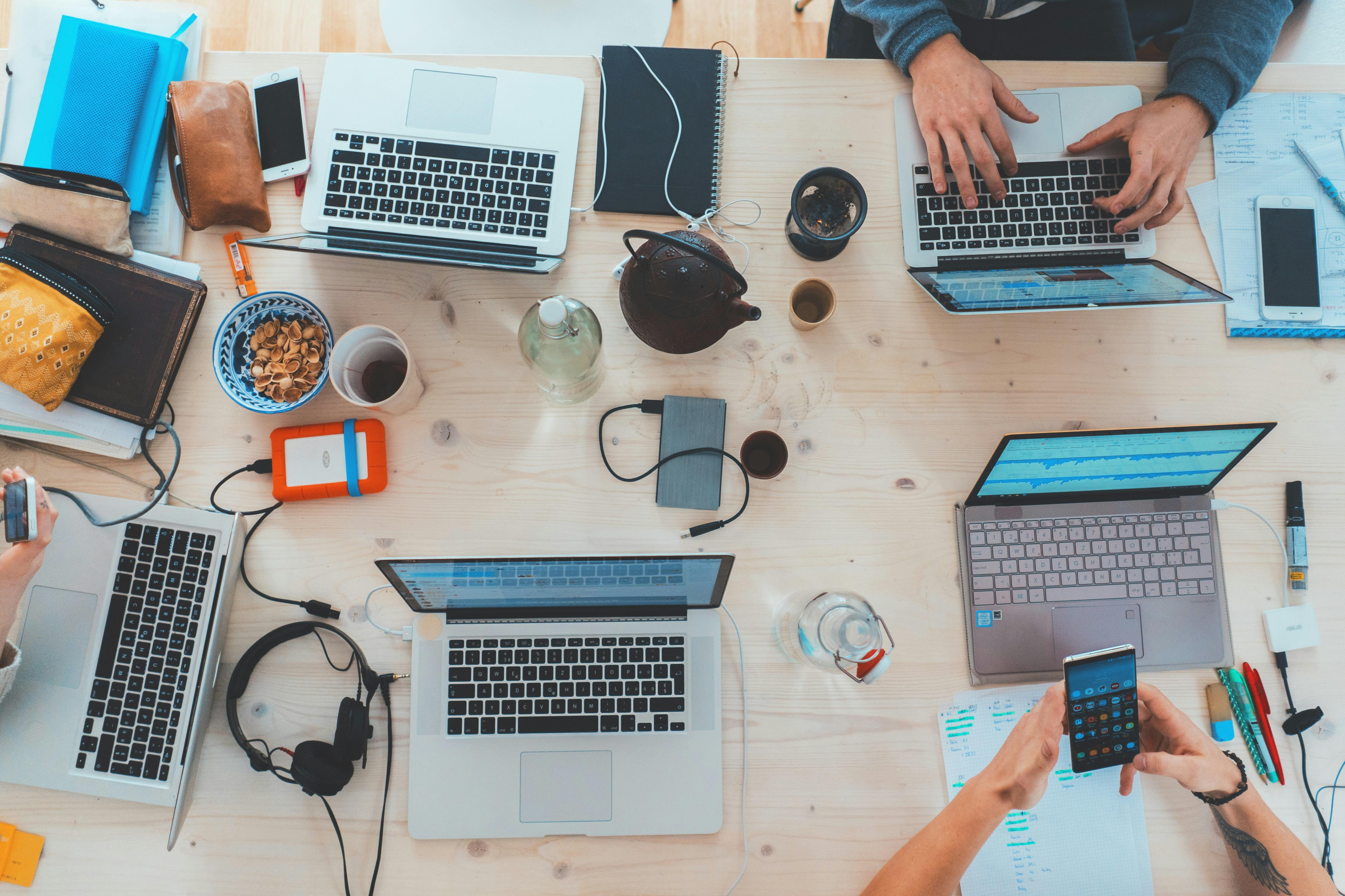 The Impact of Digital Overload on First Impressions