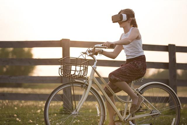 Mastering the Art of Virtual Communication with Ease